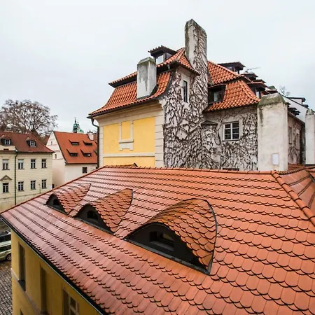 Apartment Enchanting Sara In The Real Historical Heart Of Prag